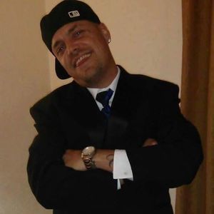 Meet your Posher, Dustin